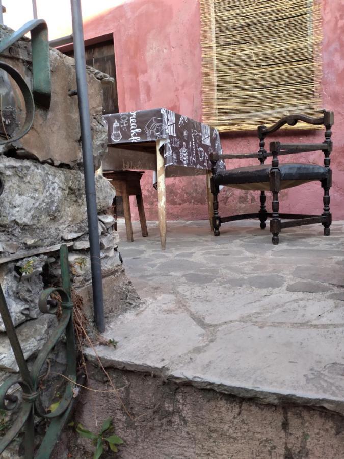 Medieval Village B&B Ne Екстер'єр фото